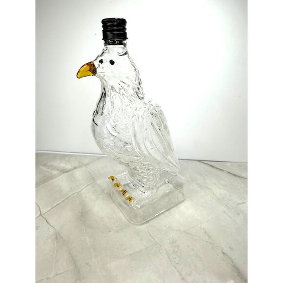 Exquisite Eagle Shaped Whiskey Decanter EMPTY Black Screw On Top - Picture 2 of 6